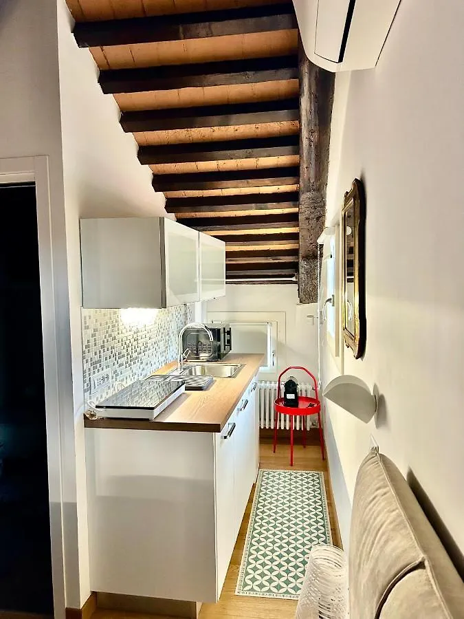 Apartment New Beautiful Suit Near Biennale Venedig